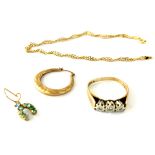 Selection 9ct gold ladies jewellery to include a diamond ring, bracelet and 2 odd earrings total