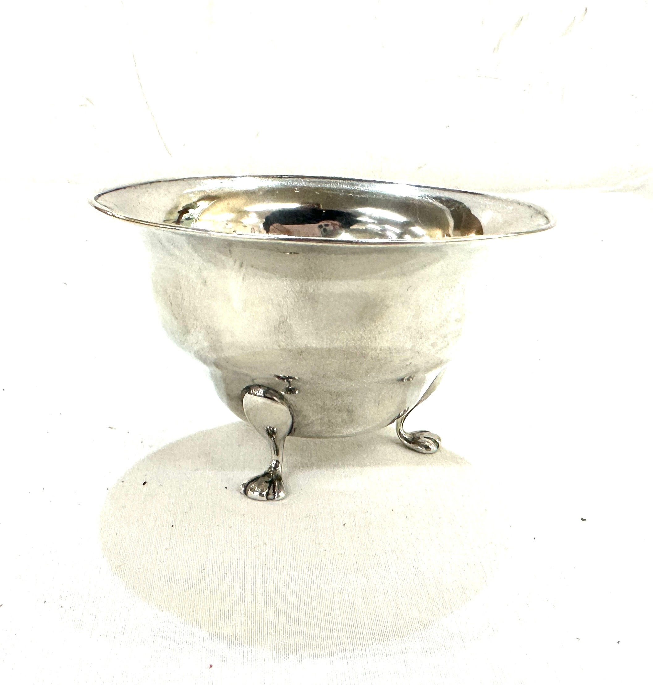 Hallmarked silver 3 legged trinket bowl, total weight 79grams