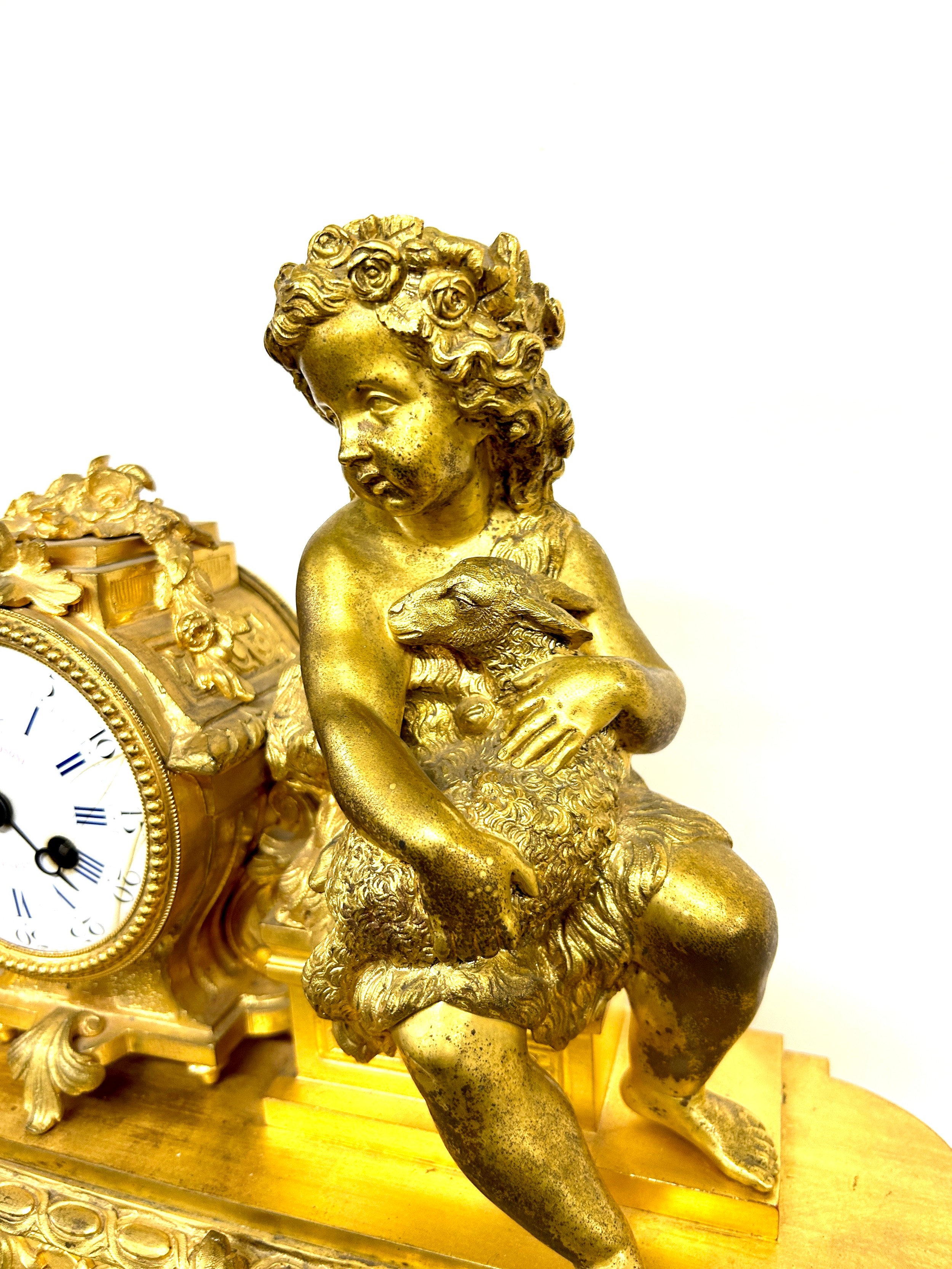 Vintage Ambrosoni guilted bronze mantel clock depicting cherubs, untested. Approximate measurements: - Image 3 of 5