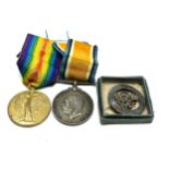 ww1 medal pair with boxed silver war badge to 50057 pte g.m.hutchinson lancs fusiliers