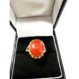 18ct gold coral ring coral measures approx 13mm by 10mm