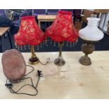 Selection of vintage and later lamps includes salt lamp, 2 brass lamps with shades and a vintage oil
