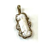 Vintage blister pearl 9ct gold pendant weight approx 4 grams