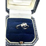 18ct gold diamond three stone ring (1.9g)