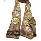 WW1 military cap badges etc on leather belt