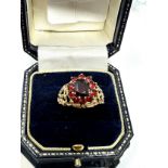 Vintage 9ct gold garnet ring (3g)