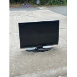 Toshiba 32 inch flat screen tv with remote, working order