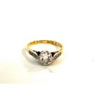 Vintage Ladies 18ct platinum and gold diamond solitaire ring diamond measures approximately 6mm