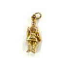 Vintage 9ct gold charm Scottish highlander weighs approx 1.8 gm