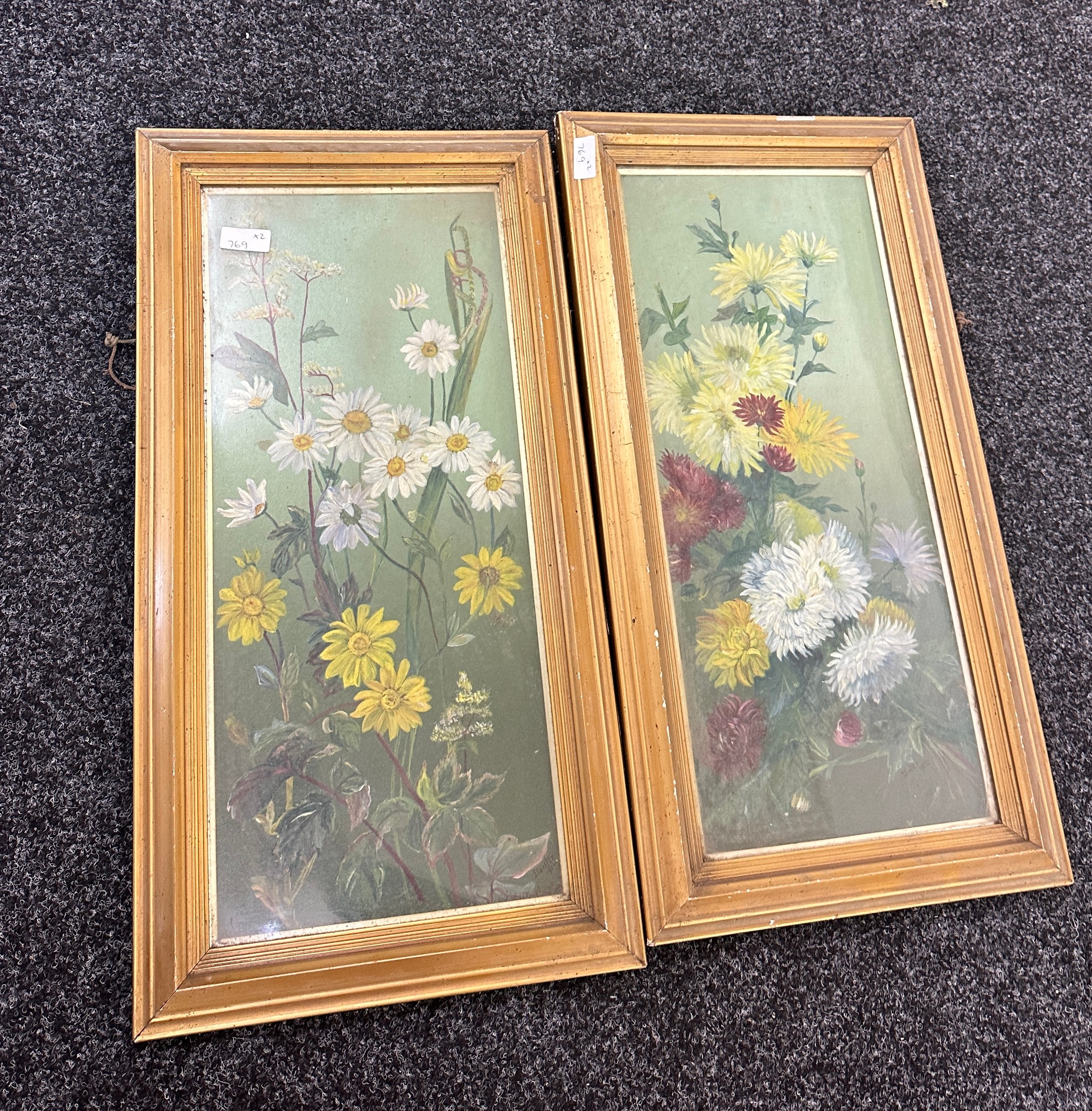 2 Signed framed paintings measures approximately 27 inches tall 13.5 inches wide - Bild 2 aus 3