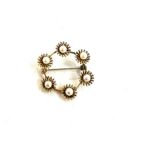 Ladies 9ct gold pearl set brooch total weight 7.3grams