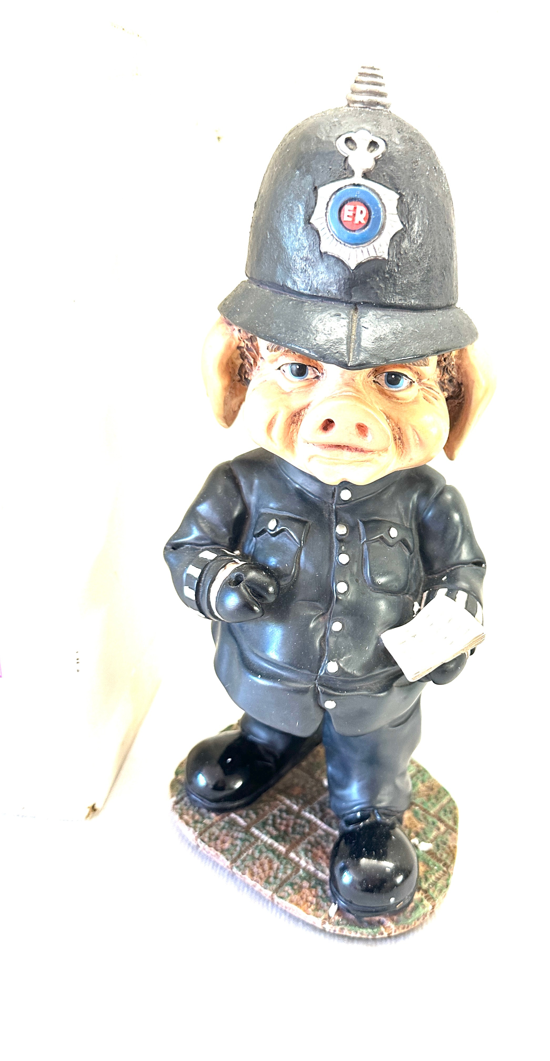Vintage resin pig policeman figure measures approx 13 inches tall - Image 2 of 4
