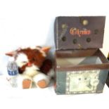 Vintage Warner Bros Quiron Gizmo Gremlins Toy in original box