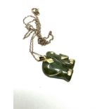 14ct gold jade elephant pendant 9ct gold necklace (5.4g)