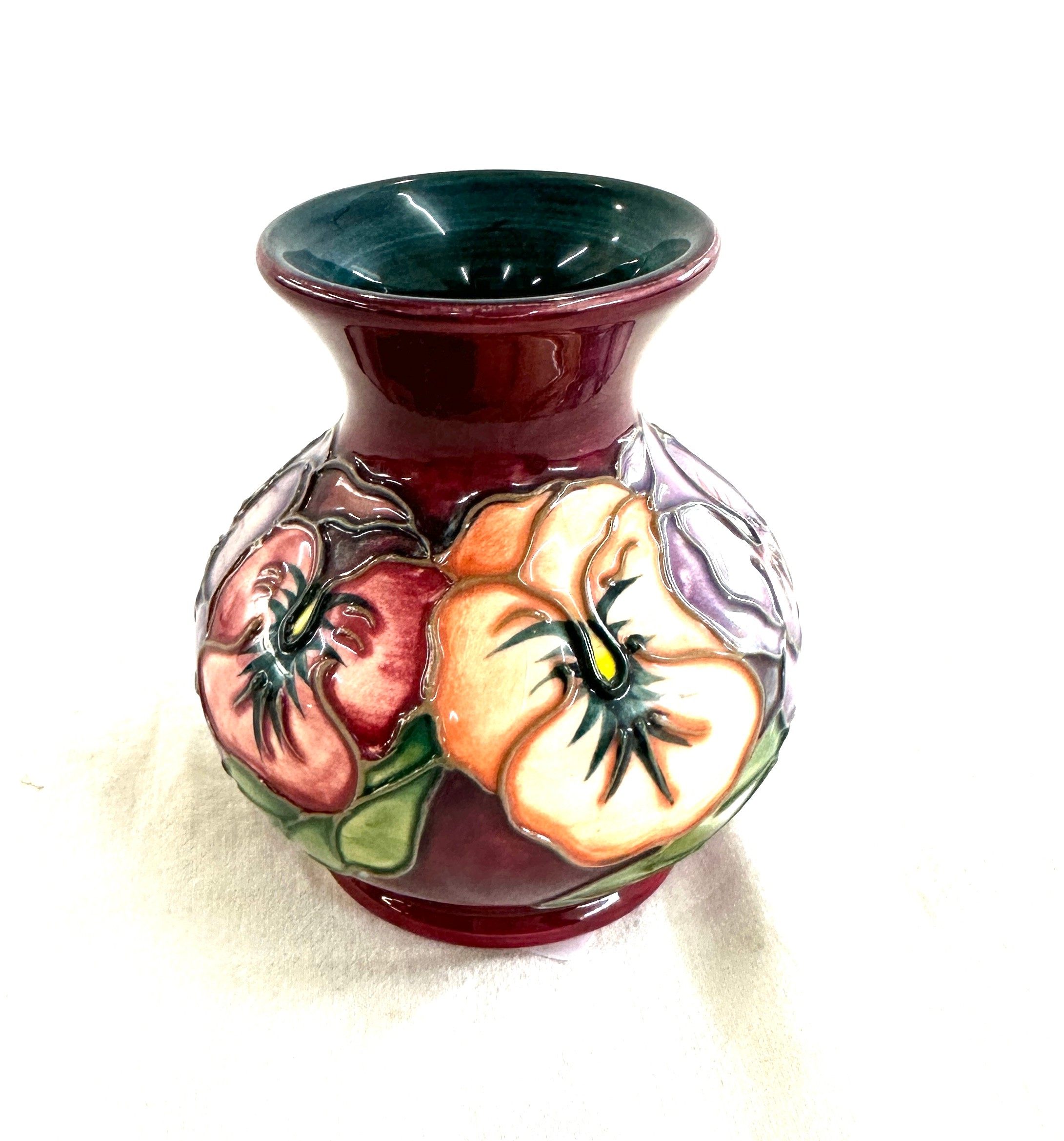 1993 Moorcroft potter vase 3.5 inches tall - Image 2 of 5