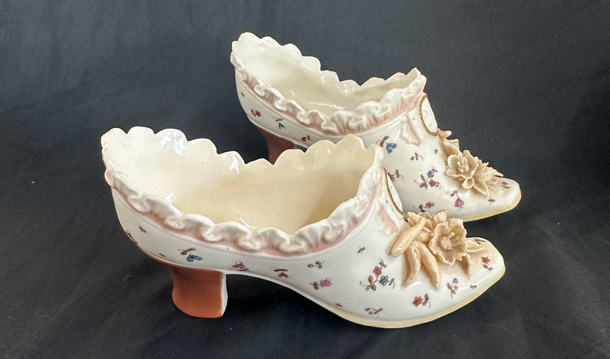 Meissen pottery boots + 2 others, has sustained damage - Bild 4 aus 7