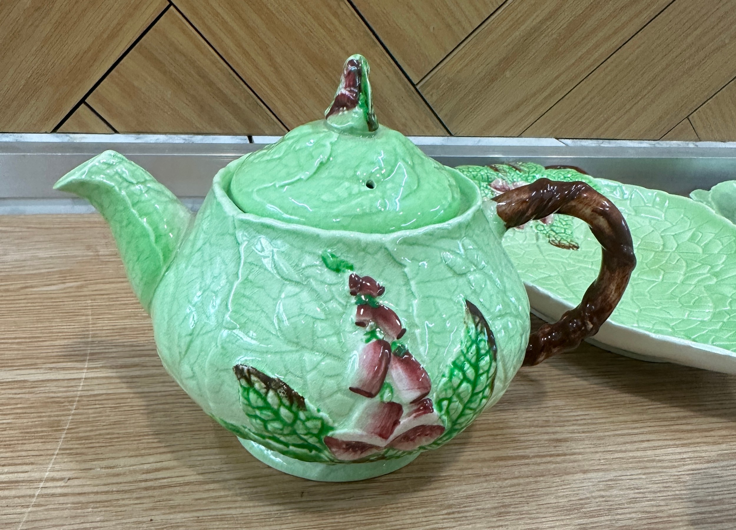 Selection of Carlton Ware to include cups, saucers, tea pot etc - Image 4 of 5