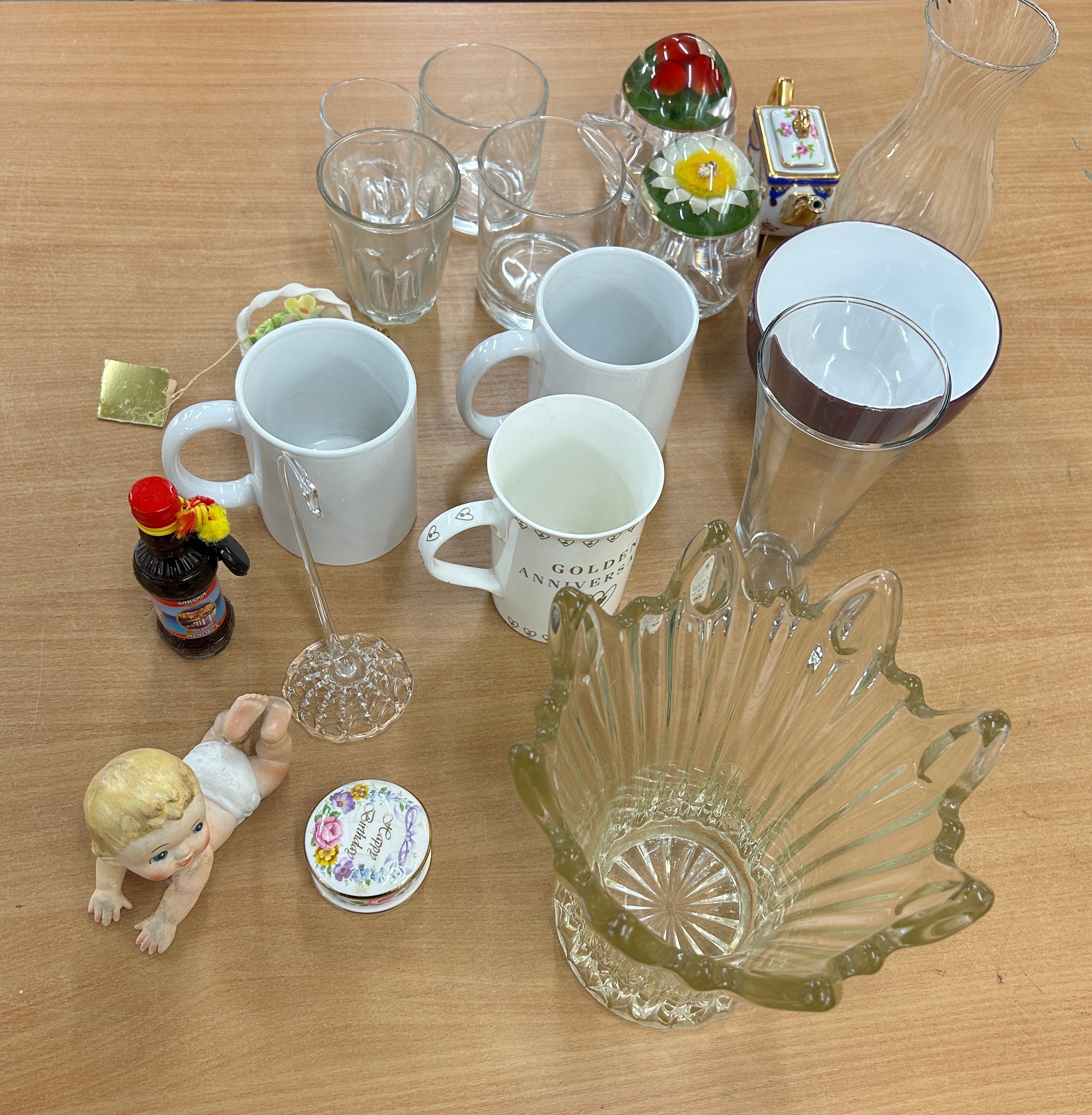 Selection of miscellaneous to include oriental pottery, glass etc - Bild 8 aus 9