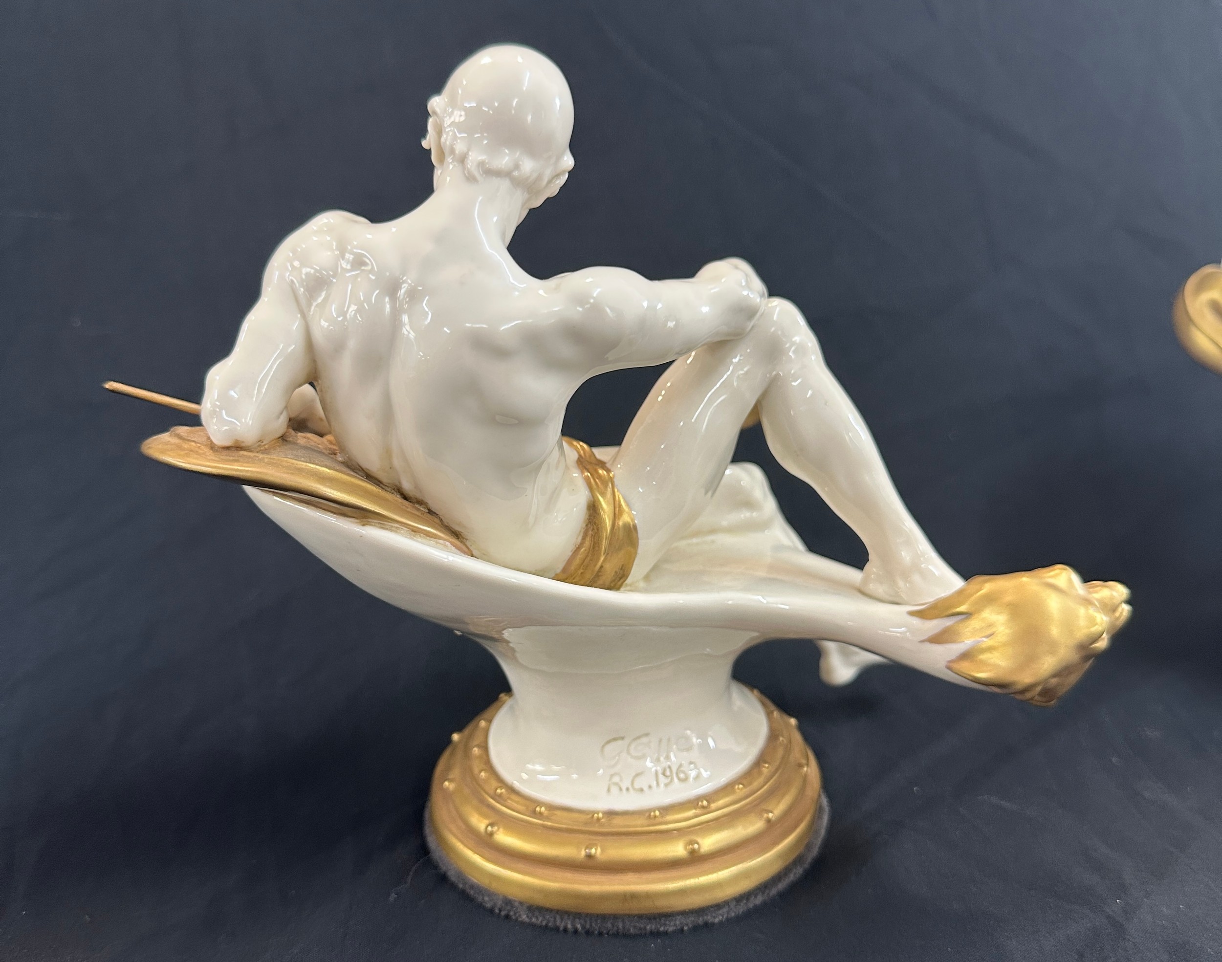 Pair of signed Guseppe Cappe Gelle capodimonte figures measures approximately 8 inches tall - Bild 5 aus 8