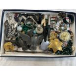 Box of assorted vintage costume jewellery