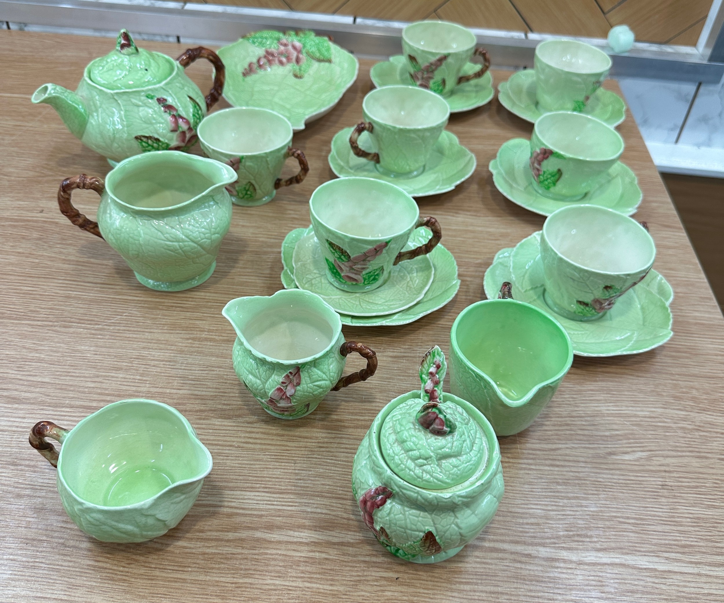 Selection of Carlton Ware to include cups, saucers, tea pot etc - Image 3 of 5