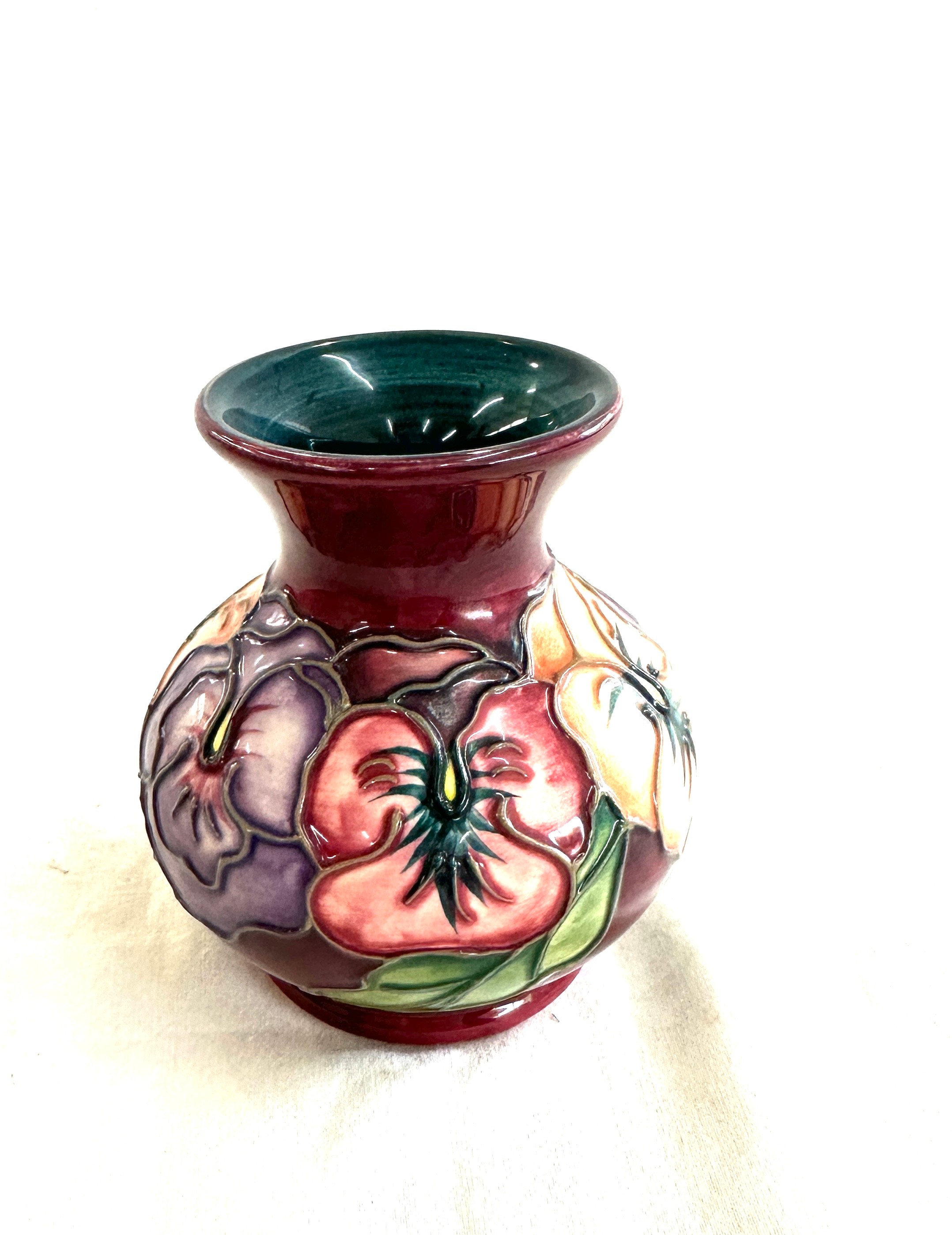 1993 Moorcroft potter vase 3.5 inches tall - Image 4 of 5