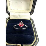 9ct white gold diamond and red gemstone ring (1.7g)