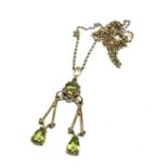 9ct gold peridot drop pendant necklace (2.3g)