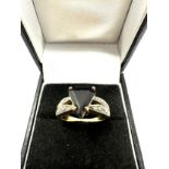 9ct gold garnet and diamond ring (4.2g)