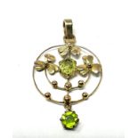 9ct gold antique green paste lavalier pendant (1.5g)