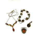 Four Silver Amber Set Jewellery Pieces (30g)