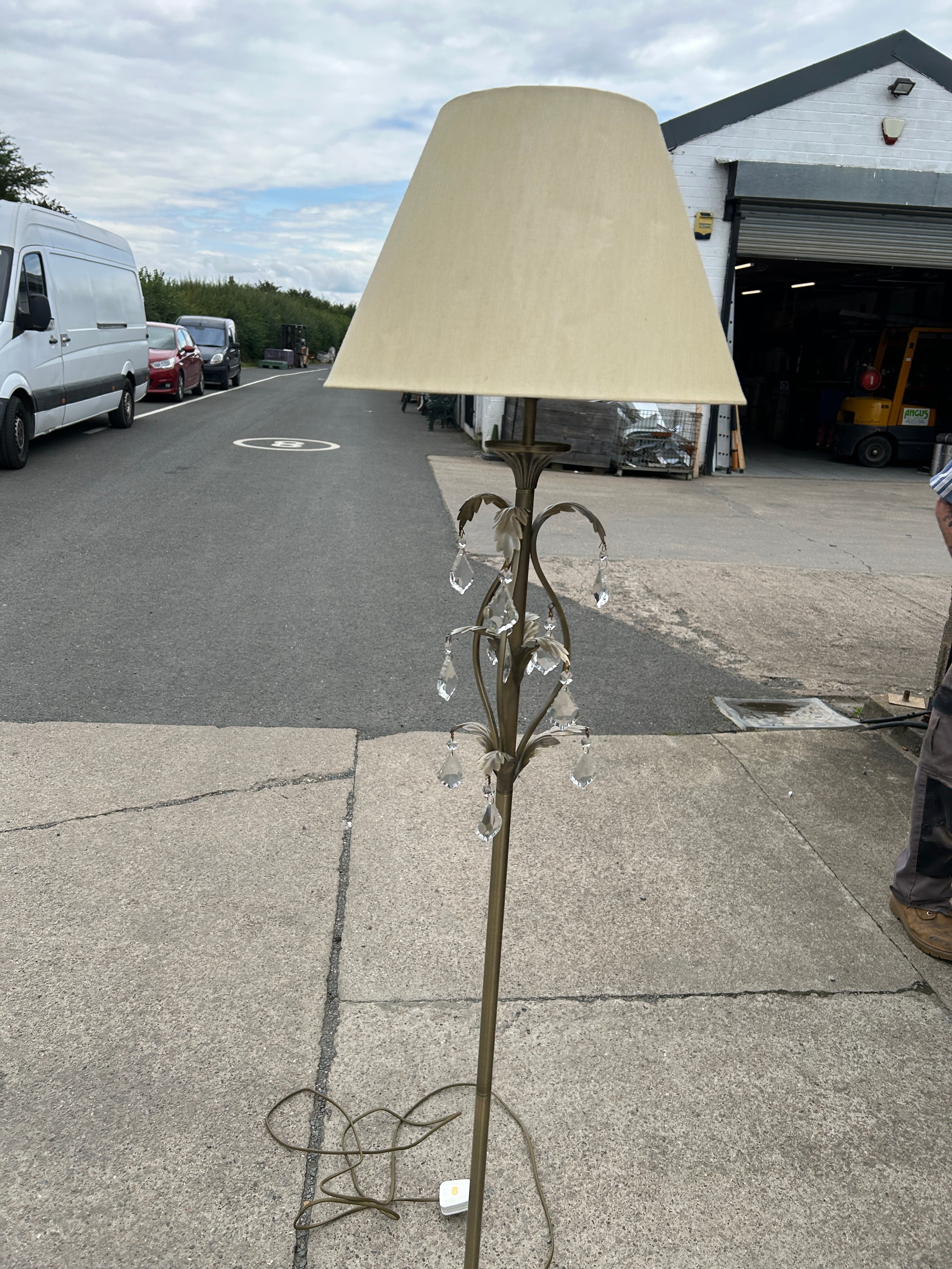 Decorative standard lamp 62 inches tall - Bild 2 aus 2