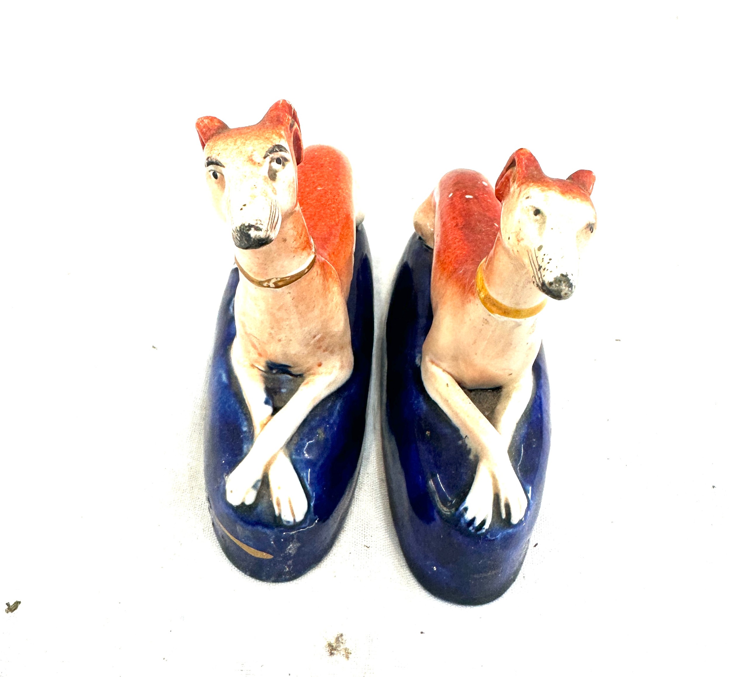 Pair of antique Staffordshire hand painted miniature dog figures measures approx 4.5 inches wide - Image 6 of 6