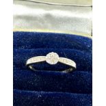 9ct gold diamond ring 1.3g