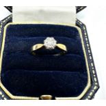 9ct gold diamond ring 1.8g