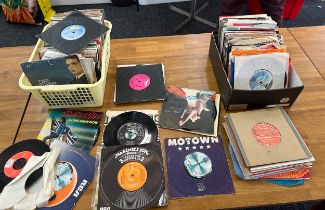 Selection of 45's singles to include 60's, 70's and 80's to include Status Quo, Stevie Wonder etc