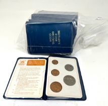 25 cased britains first decimal coinage