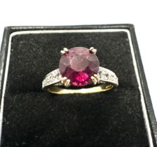 9ct gold rhodolite garnet & white topaz pink ring weight 3.3g