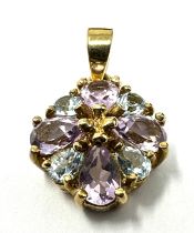 9ct gold amethyst sky blue topaz pendant weight 2.6g