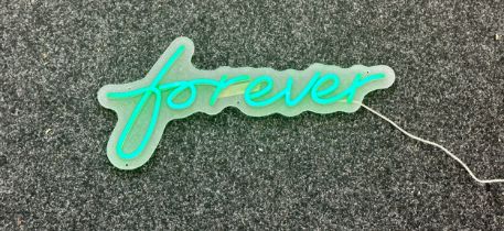Neon beach light up forever green neon light, complete working order measures approximately 20