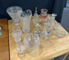 Selection of assorted vintage and later glass ware