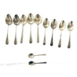 Selection of antique and later silver tea spoons all hallmarked, includes georgian etc 151grams
