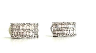 Fine pair of 18ct white gold diamond earrings, earrings set with baguette and brilliant cut diamonds