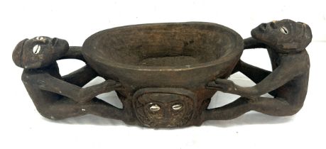 Wooden carved African bowl measures approx 17 inches long