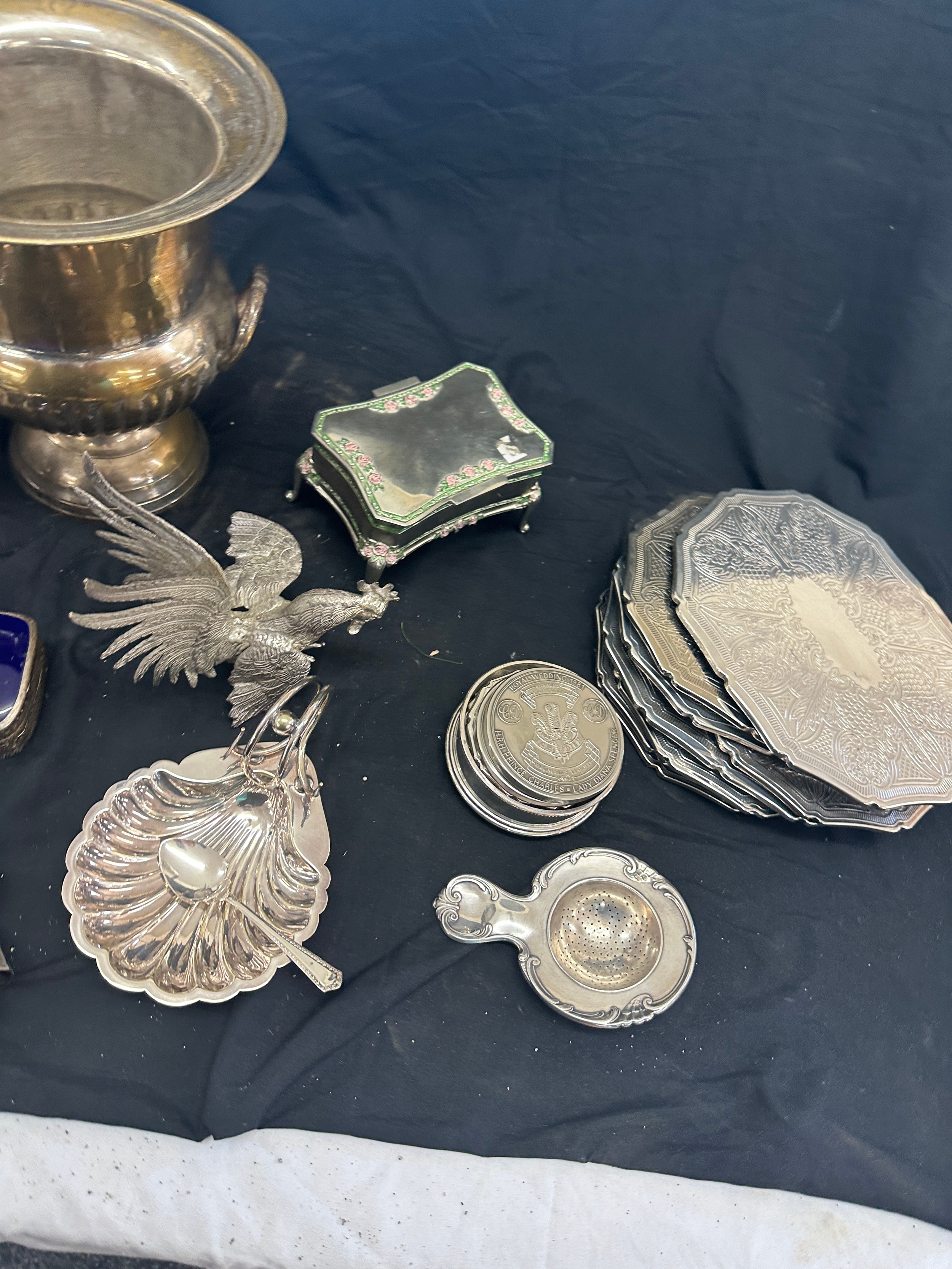 Large selection of silver plate EPNS items to include Champagne bucket, trays, plate mats etc - Image 3 of 7