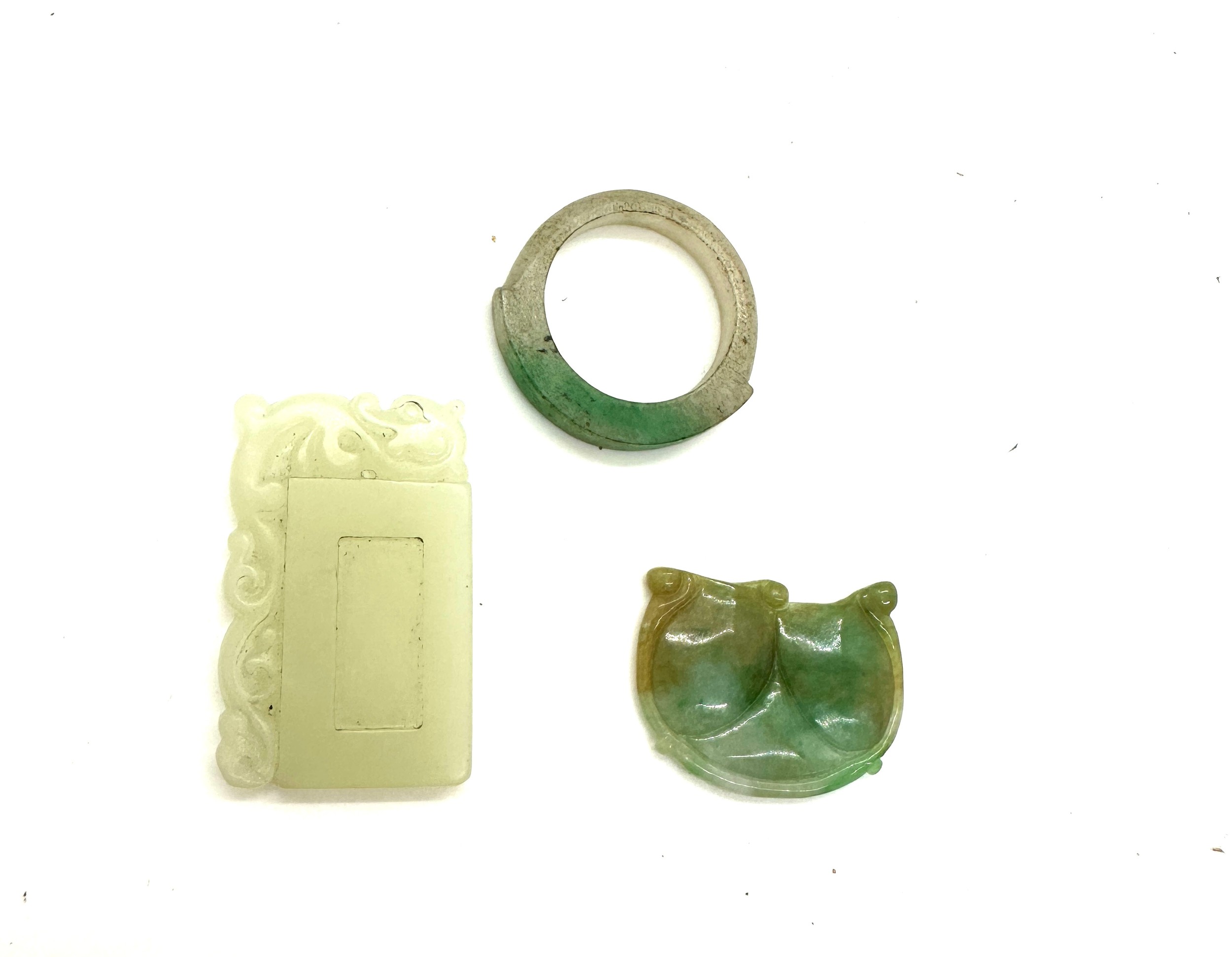 3 Pieces of chinese jade items - Image 3 of 3
