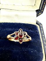 9ct Gold Garnet Cluster Ring (2.4g) missing garnet