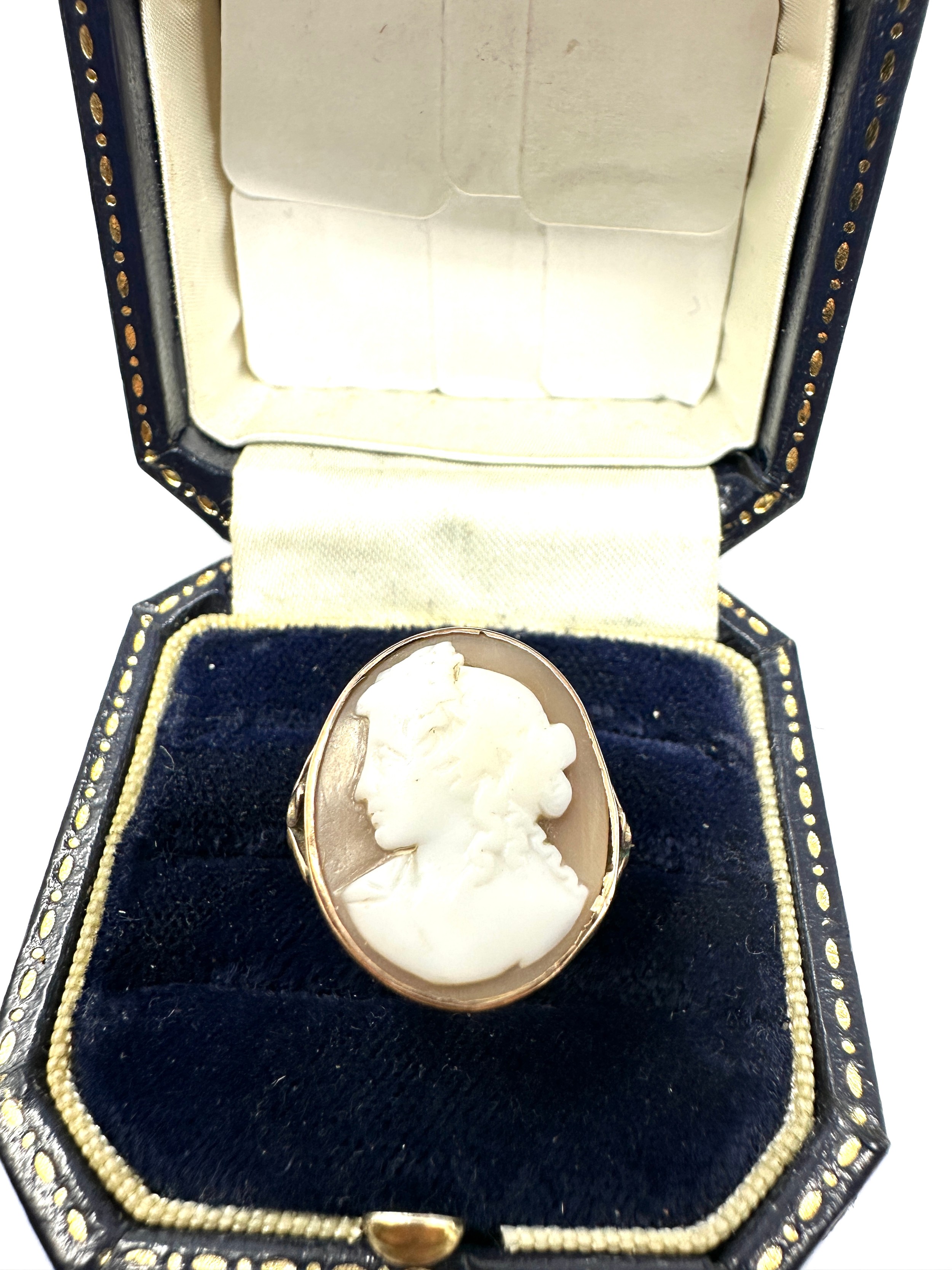 9ct Gold Cameo Ring (3.1g)