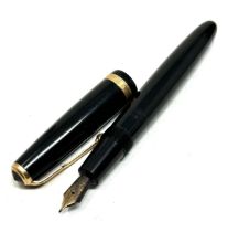 Vintage PARKER Duofold Black FOUNTAIN PEN