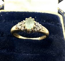 9ct Gold Aquamarine & Diamond Ring (1.9g)